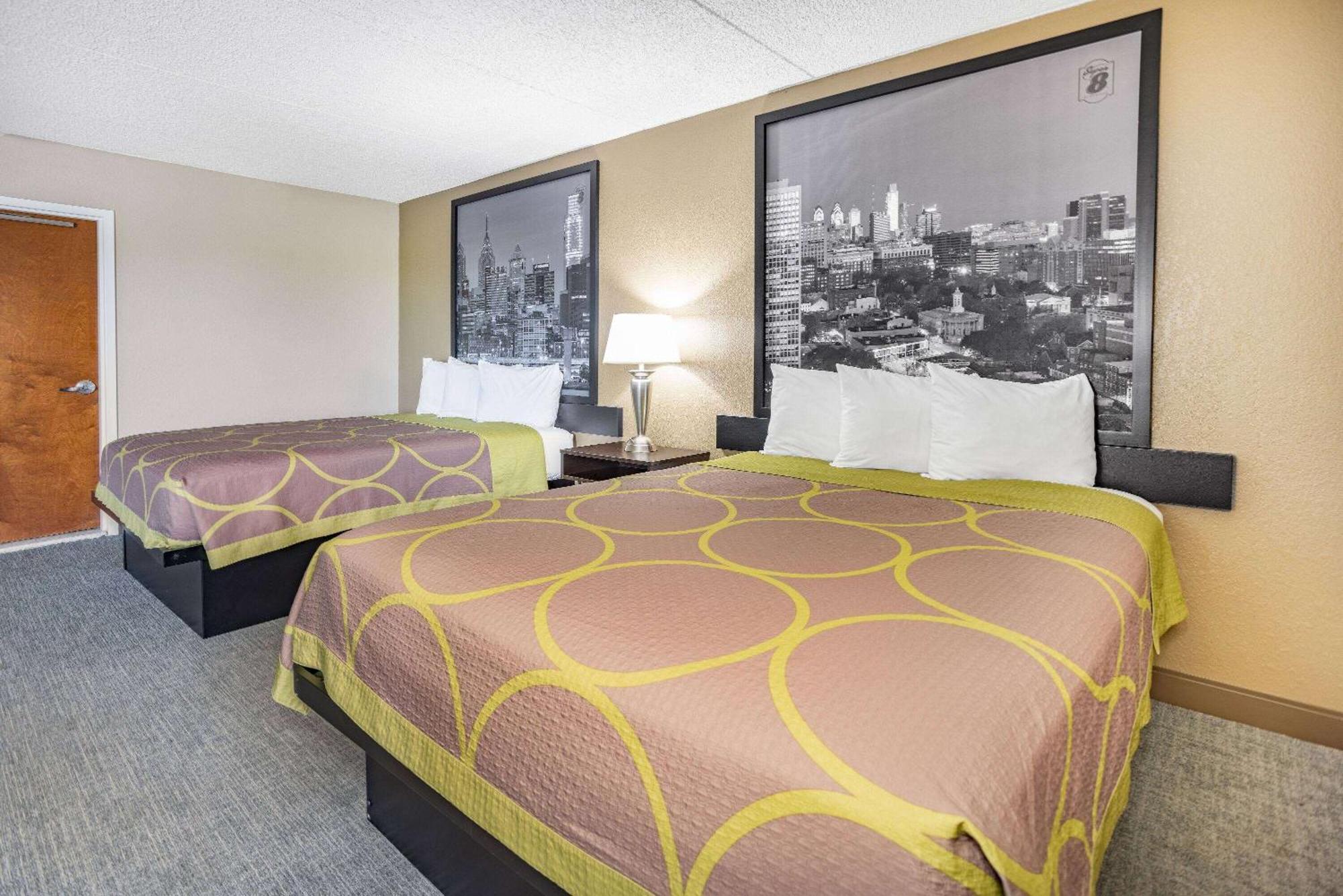 Super 8 By Wyndham Mount Laurel Hotel Bagian luar foto